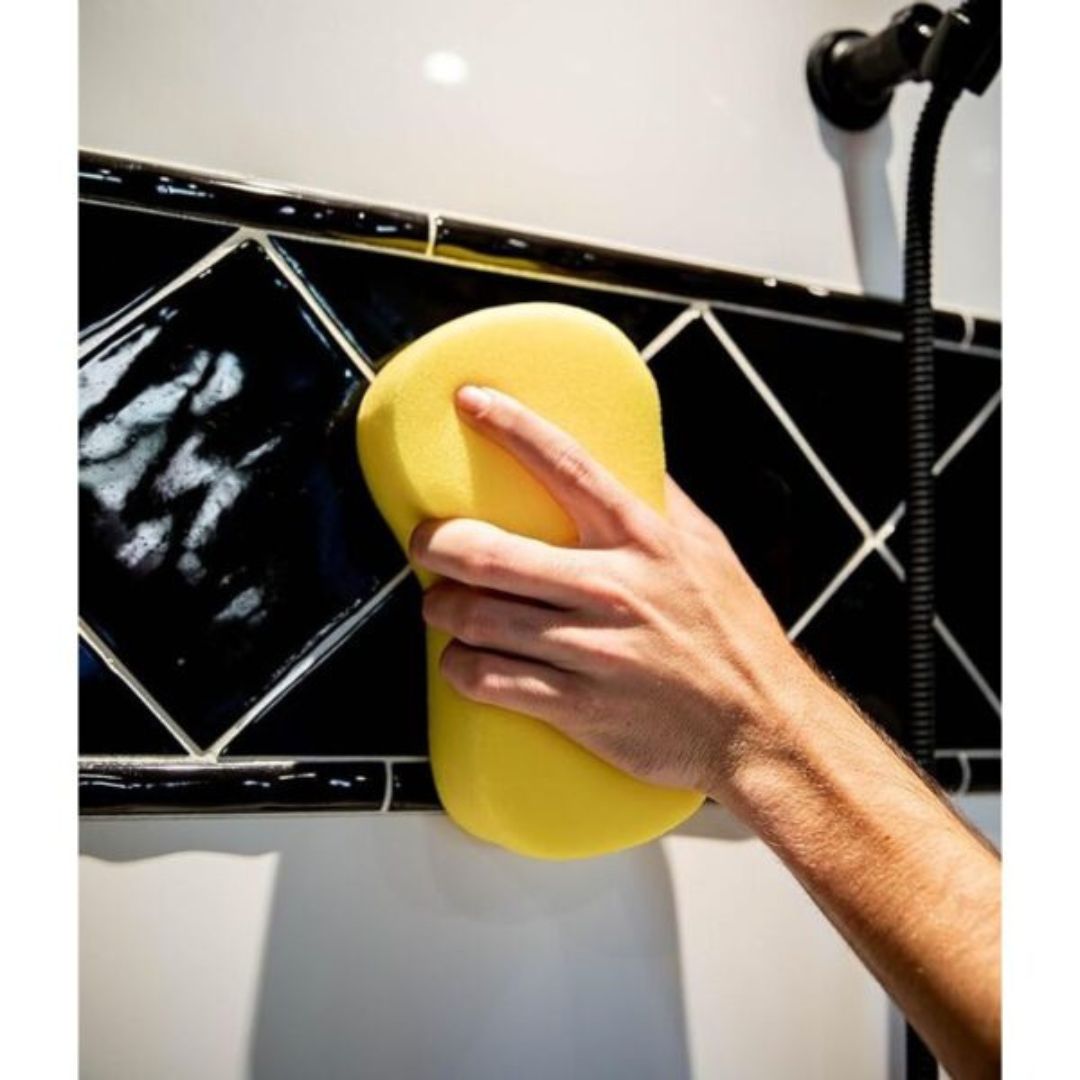 SHPUZE E MADHE JS-300